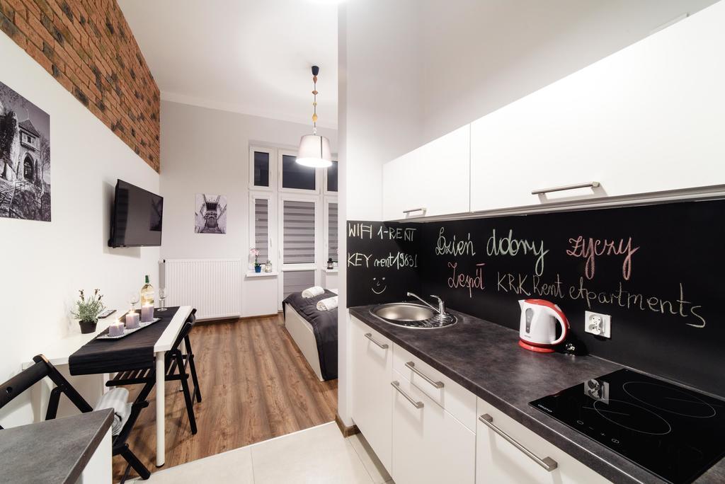 2 Nights Apartments - Great Location, Right Next To Main Rail And Bus Station, 10 Min To Main Square By Foot Краків Екстер'єр фото