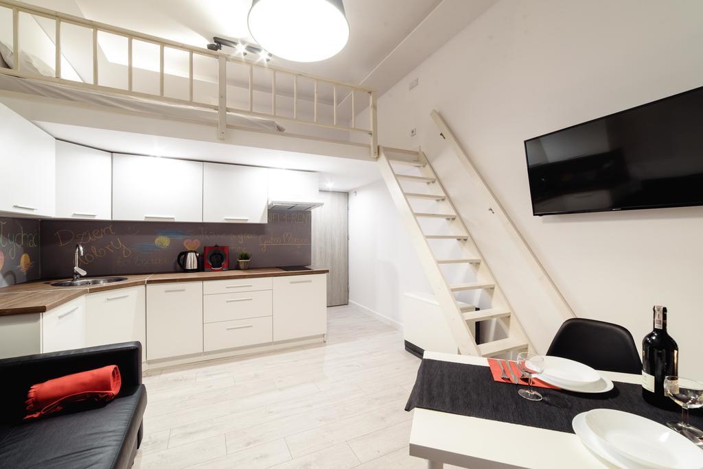 2 Nights Apartments - Great Location, Right Next To Main Rail And Bus Station, 10 Min To Main Square By Foot Краків Екстер'єр фото